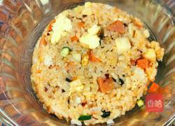 老干妈鸡蛋三丁炒饭的做法图解5