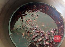 黑豆黑米粥的做法图解3