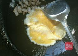 韭香炒河粉的做法图解3