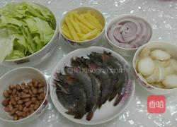 麻辣干锅虾的做法图解1