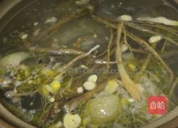 养颜鸡汤的做法图解2