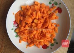 酸胡萝卜炒鸭珍的做法图解5