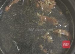 黑豆黑鱼汤的做法图解5