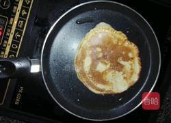 香蕉鸡蛋饼的做法图解9