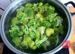 蒜蓉西兰花的做法图解2