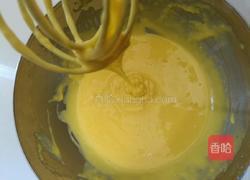 笑脸戚风蛋糕〈电饭锅版〉的做法图解5