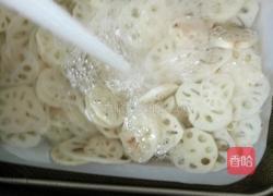 糖醋藕片的做法图解3