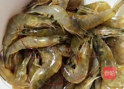 蒜蓉烤基围虾的做法图解2