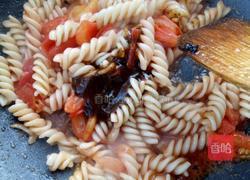 番茄黑胡椒意大利面的做法图解8