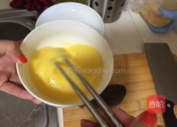 海参蛋羹的做法图解2