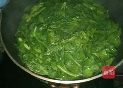 蒜蓉芹菜叶的做法图解1