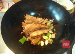 炖黄花鱼的做法图解4