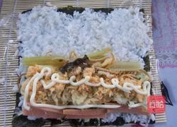 奶香里卷蔬菜寿司的做法图解2