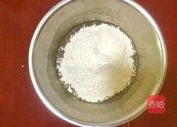 广式莲蓉蛋黄月饼的做法图解4