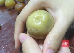 广式莲蓉蛋黄月饼的做法图解14