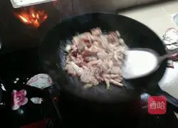 Illustration of how to make braised chicken with green pepper 2