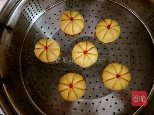 上锅蒸开锅后蒸10分钟就可以了