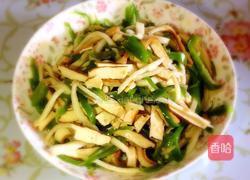 青椒茭白炒干丝的做法图解8