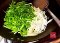 青椒茭白炒干丝的做法图解6