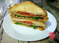 吞拿魚芝士番茄蛋治的做法图解15