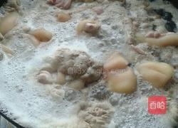 电压力锅黄豆焖猪脚的做法图解2