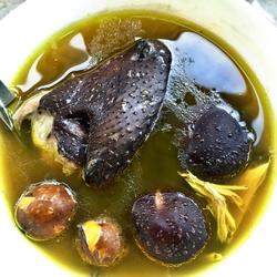 何首乌西洋参鸡汤的做法[图]