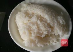菜椒胡萝卜蛋炒饭的做法图解1