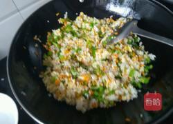 菜椒胡萝卜蛋炒饭的做法图解11