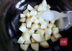 土豆香菇烧肉的做法图解4