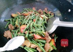 豇豆炒肉片的做法图解10