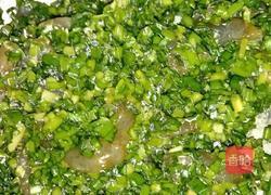 鲜虾韭菜饺子的做法图解3