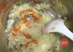 土豆藕饼的做法图解2