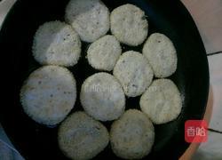 芝麻糯米饼的做法图解2