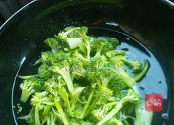 耗油西兰花的做法图解2