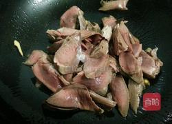 双椒炒猪心的做法图解6