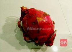 火龙果蜂蜜奶昔的做法图解1