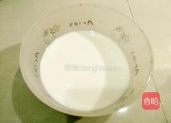 火龙果蜂蜜奶昔的做法图解2