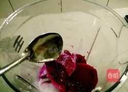 火龙果蜂蜜奶昔的做法图解6