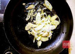 碗豆炒虾仁的做法图解5