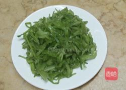 酸辣菜梗的做法图解3
