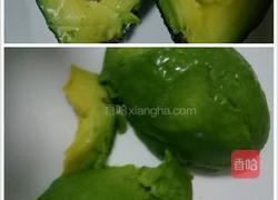 牛油果鲜奶奶昔的做法图解3