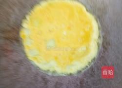 黄瓜火腿炒鸡蛋的做法图解1