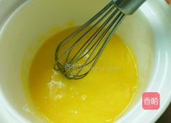 戚风蛋糕(五寸爱心)的做法图解3