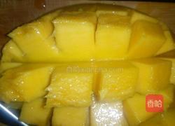 芒果冰激凌的做法图解1