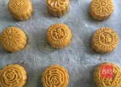 广式莲蓉蛋黄月饼的做法图解22