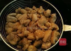 酱爆鸡腿肉的做法图解3