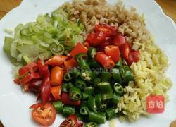 香辣花生咸末的做法图解2