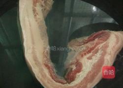 土豆焖红烧肉的做法图解1