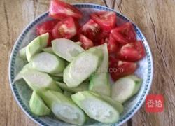 丝瓜西红柿汤的做法图解1