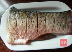 油豆腐焖鱼 的做法图解1